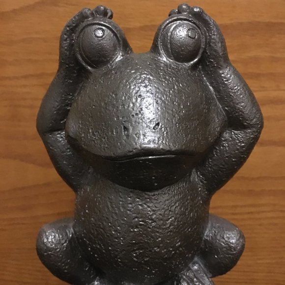 Garden Statue Gunmetal Grey 'See, Hear, Speak No Evil' Frog Totem - Picture 5 of 10